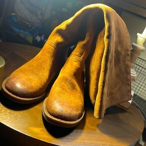 Born zip up knee boots size 5.5